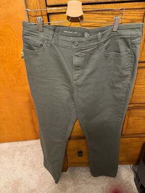 St. John's Bay Women's Plus Size 18 Straight Leg Olive Green Pants